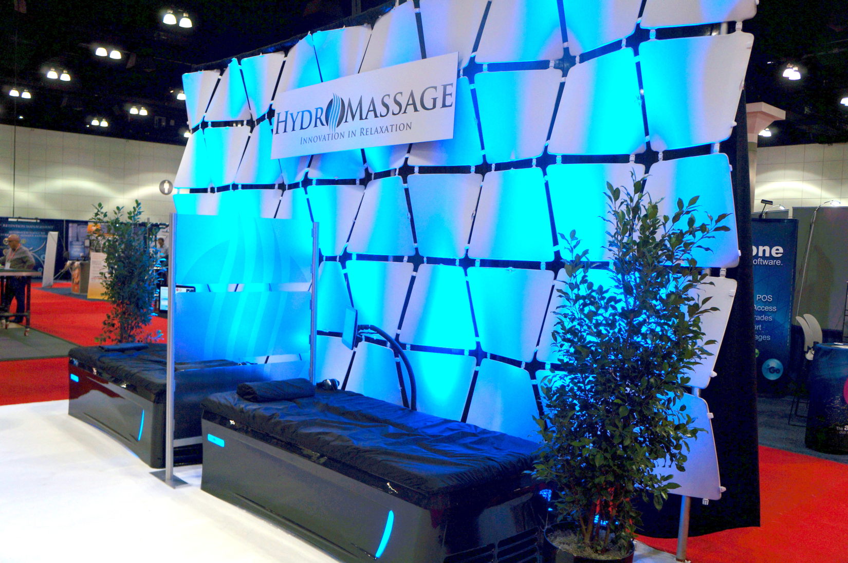 HydroMassage showroom booth