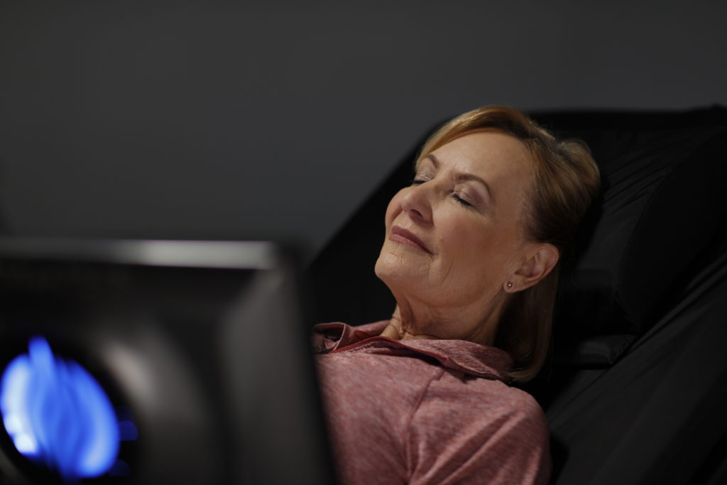 HydroMassage Lounge 440X water massage